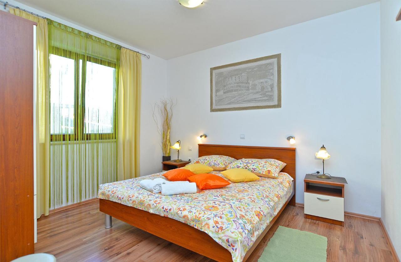 Apartment Jadranko 1761 Peroj Exterior foto